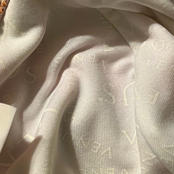 Venus bikini top size D - Picture 5 of 5